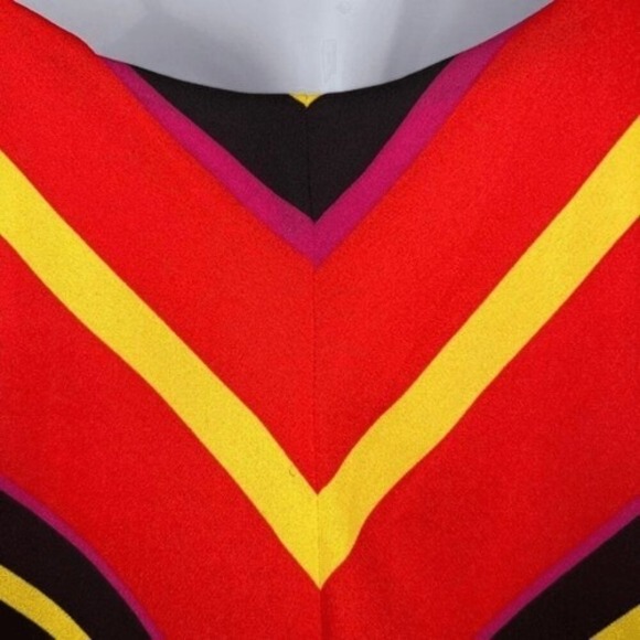 EXPRESS Flirty Rainbow  Chevron Print‎ Slip Mini Dress Lined NWT $60 Size XS - Picture 7 of 8